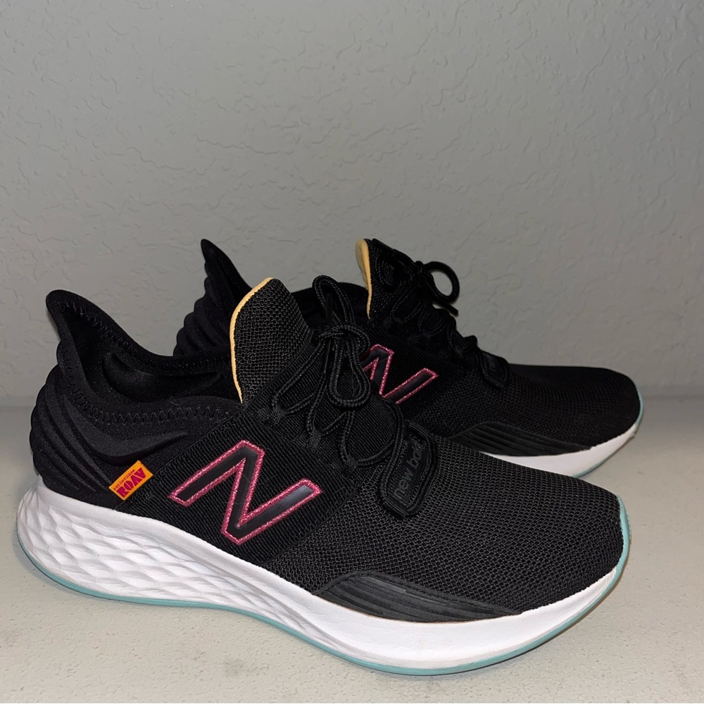 New Balance ROAV Women’s Size 9.5